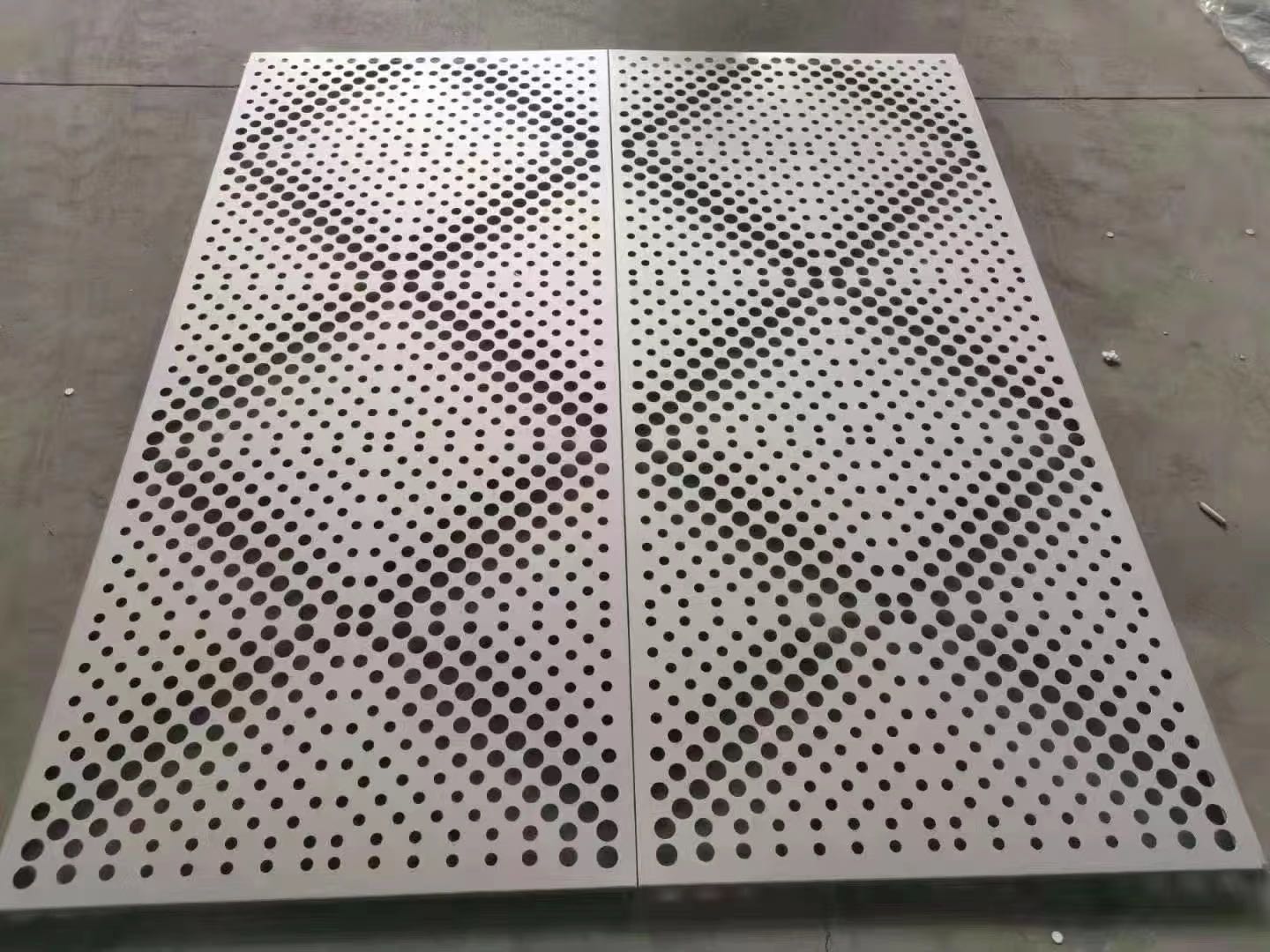 冲孔铝单板